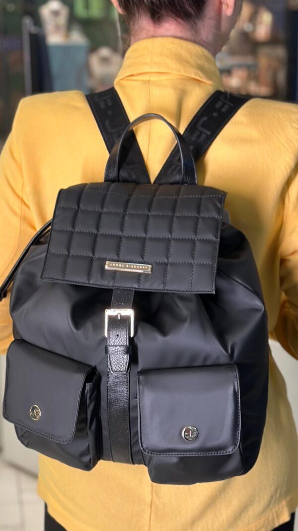 Mochila de Couro Casual